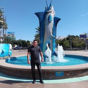 Meet your Posher, Luis